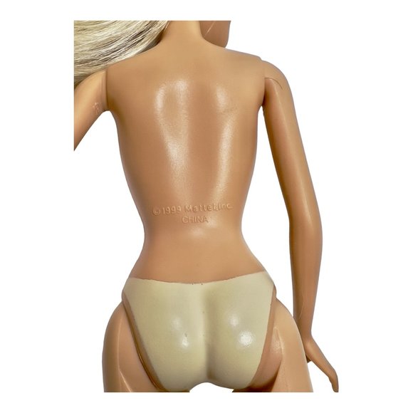 Vintage 1999 My Scene Barbie Doll Kennedy Blonde Hair Blue Eyes - Picture 16 of 16